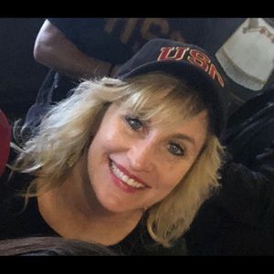 Meet your Posher, Amberly